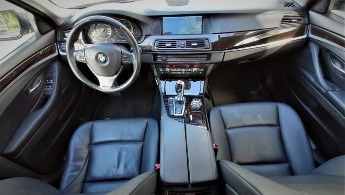 BMW 530d Steptronic - Image 25