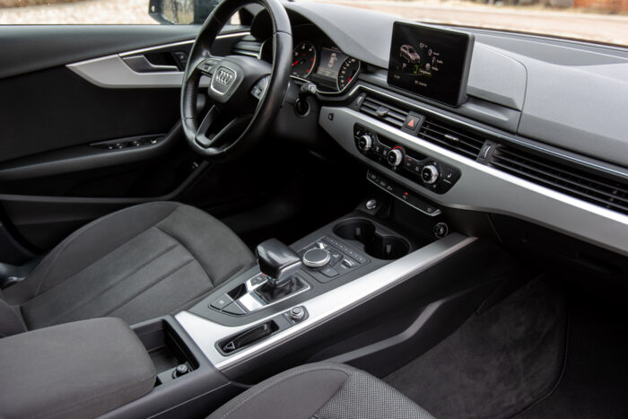 Audi A4 Avant 2,0 TDI S-tronic - Image 10