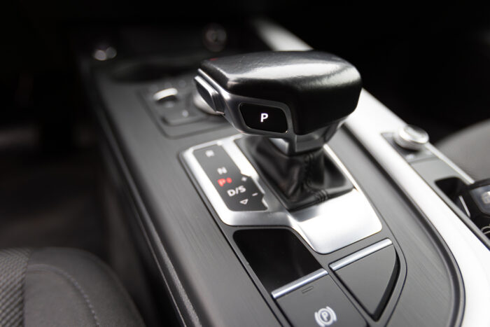 Audi A4 Avant 2,0 TDI S-tronic - Image 11