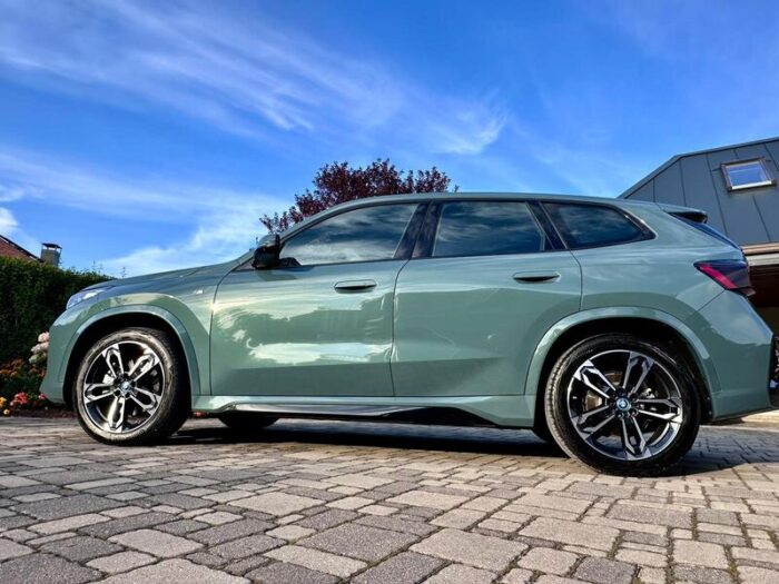 BMW iX1 30 xDrive M Sport Connected Professional - Image 3