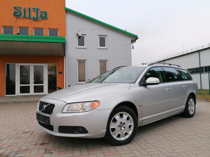 Volvo V70 2,4 D5 Automatik „Momentum“ - Image 2