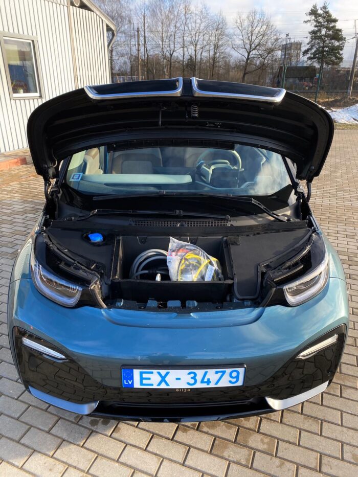 3-2 BMW i 3s eDrive 120 Ah Automatic - Image 4