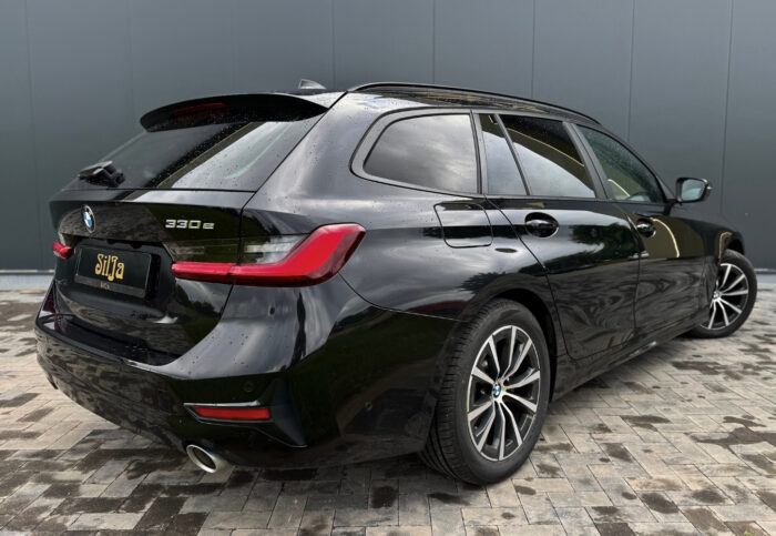 BMW 330e Touring Steptronic "Advantage" - Image 6