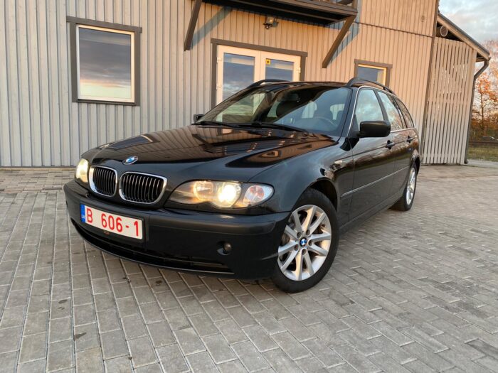 3 BMW 320d Touring "Lifestyle" - Image 10