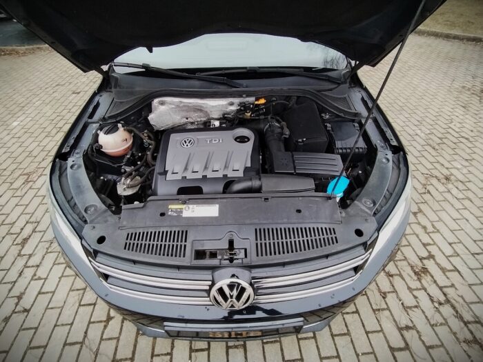 VW Tiguan 2,0 TDI 4MOTION "Sport & Style" - Image 4