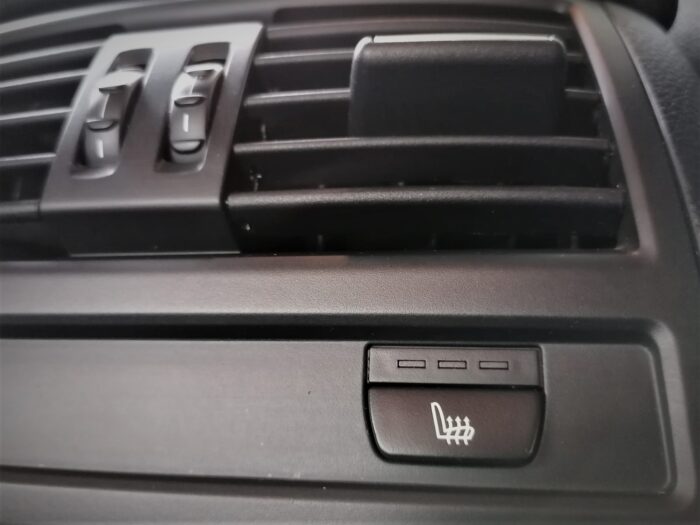 BMW 530d Steptronic - Image 28