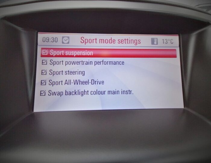 Opel Insignia Sports Tourer 2,0 CDTI 4x4 ActiveSelect "Innovation" - Image 32