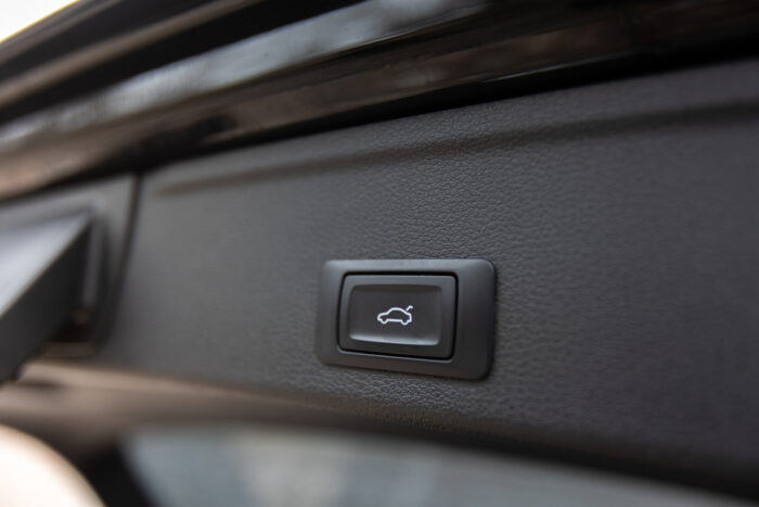 Audi A4 Avant 2,0 TDI S-tronic - Image 18