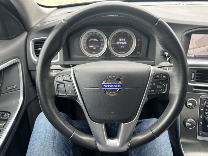 Volvo S60 2.0 Summum - Image 29
