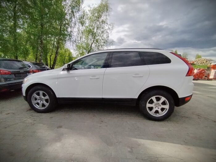 Volvo XC60 AWD 2,4 Diesel Geartronic ,,Momentum " - Image 5