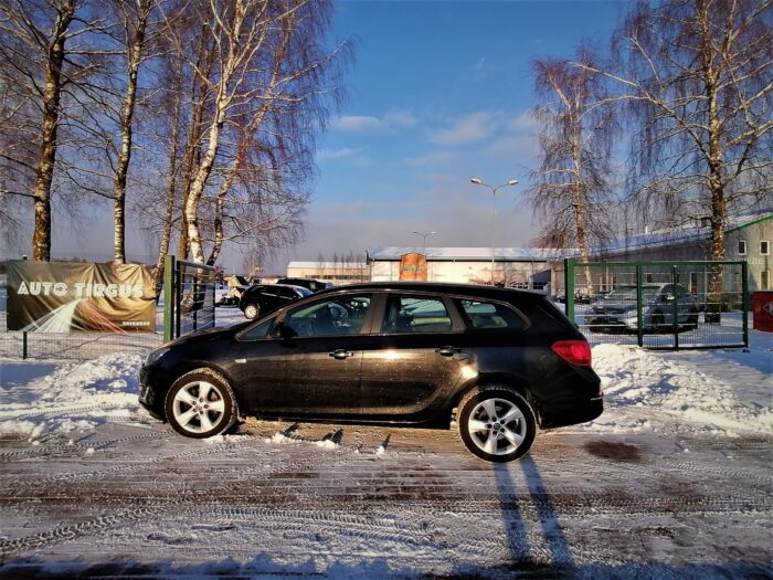 Opel Astra Sports Tourer 1,7 CDTI "Edition" - Image 6