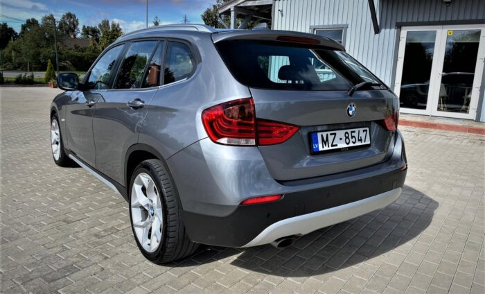 BMW X1 xDrive 23d Steptronic "X Line" - Image 4
