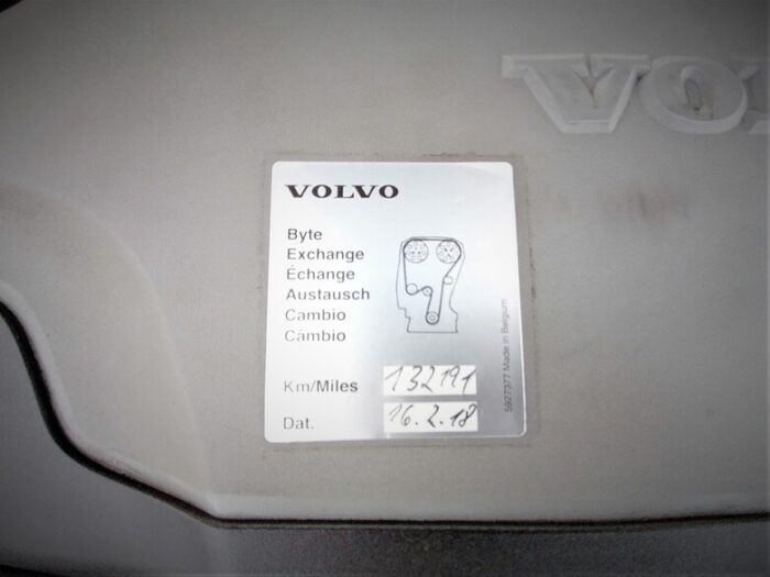 Volvo S60 2,4 D5 "Momentum" - Image 6