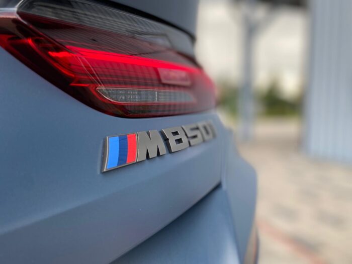 48 BMW M850i xDrive Coupe First Edition 1-400 - Image 12