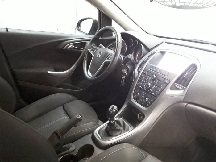 Opel Astra Sports Tourer 1,7 CDTI "Edition" - Image 26