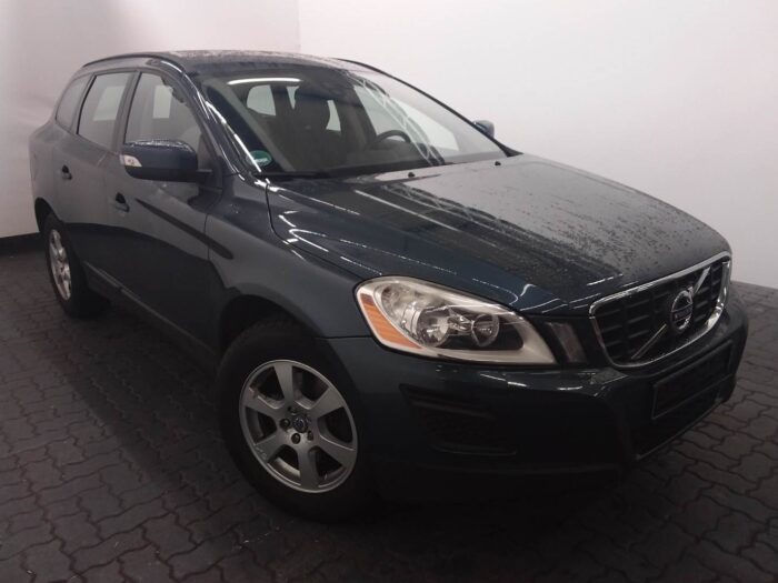 Volvo XC60 2,4 D5 AWD - Image 34