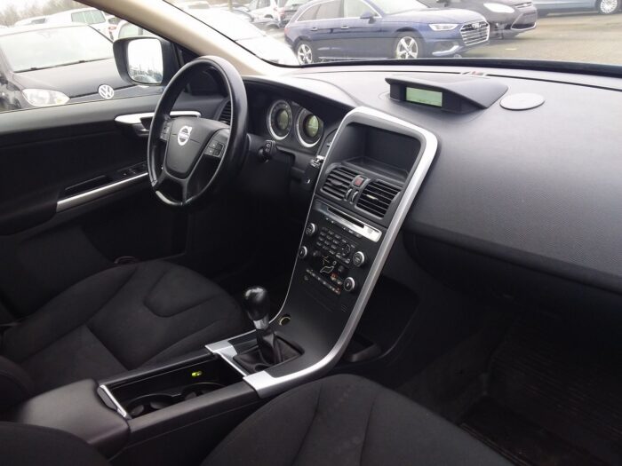 Volvo XC60 2,4 D5 AWD - Image 31