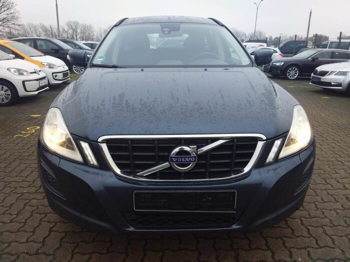 Volvo XC60 2,4 D5 AWD - Image 30