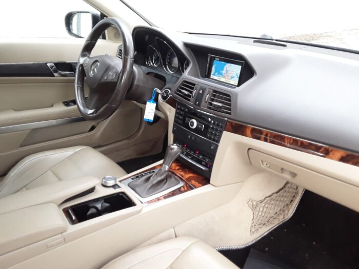 Mercedes-Benz E 350 Coupe CDI BlueEfficiency Automatik "Elegance" - Image 37