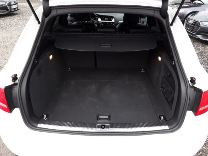 Audi A4 Avant 1,8 TFSI Multitronic - Image 5