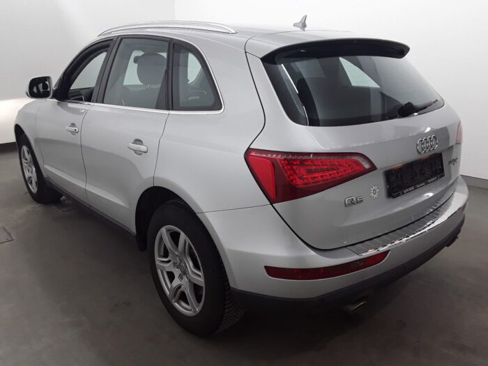 Audi Q5 3,0 TDI quattro S-tronic - Image 25