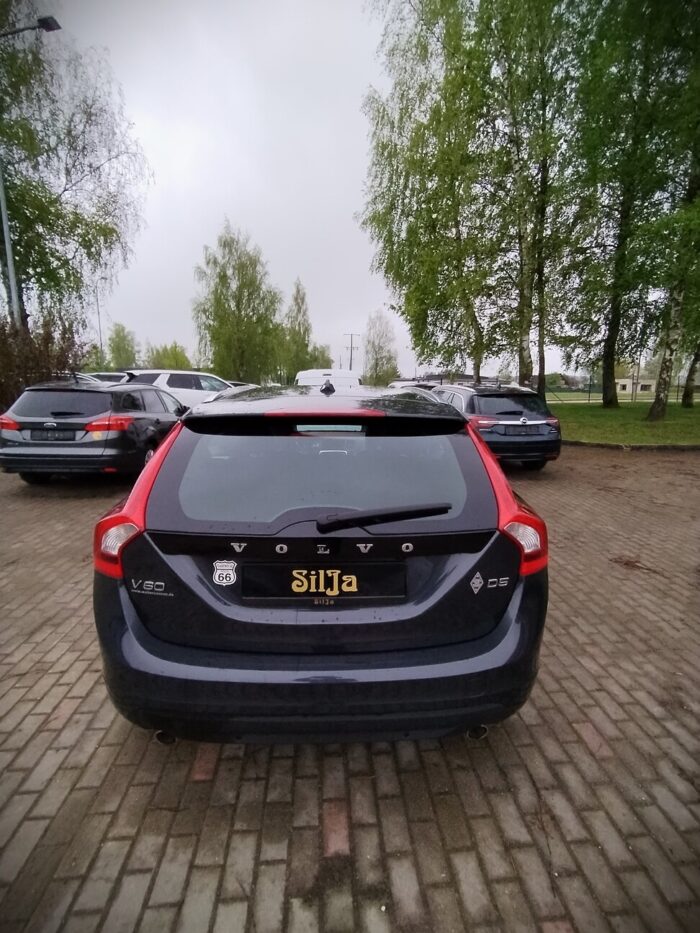 Volvo V60 2,4 D5 Geartronic "Summum" - Image 6