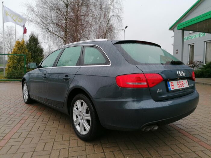 Audi A4 Avant 2,0 TDI - Image 4