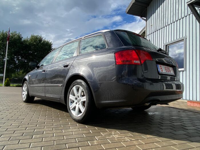 Audi A 4 2,0 TDI Automatik - Image 4