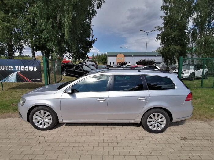 VW Passat Variant 2,0 TDI "Comfortline" - Image 4