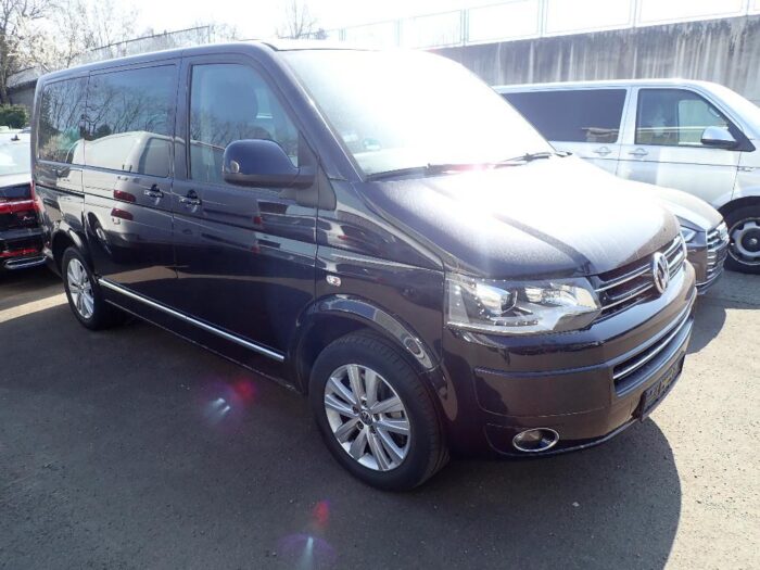 VW T5 Multivan 2,0 TDI 4Motion Automatik "Highline" - Image 34