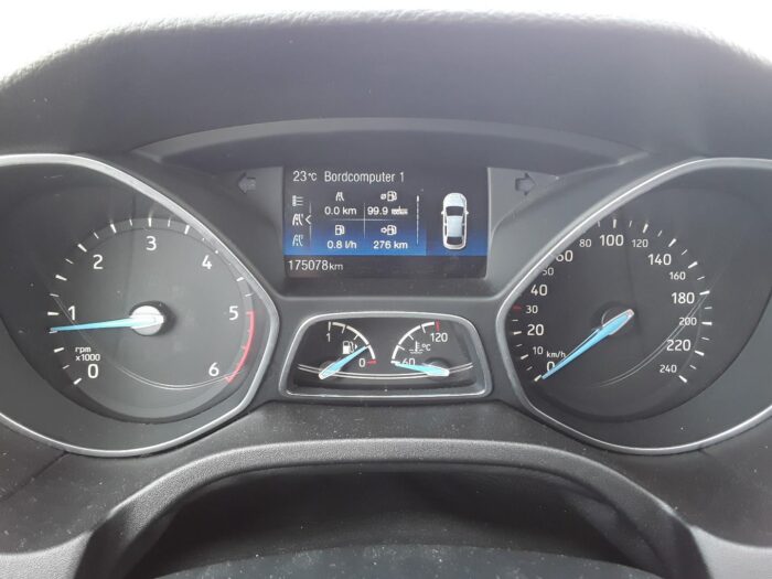 Ford Focus Turnier 2,0 TDCi "Titanium" - Image 30