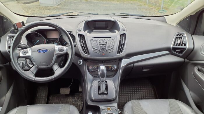 Ford Kuga 2,0 TDCI 4x4 Powershift "Titanium" - Image 33