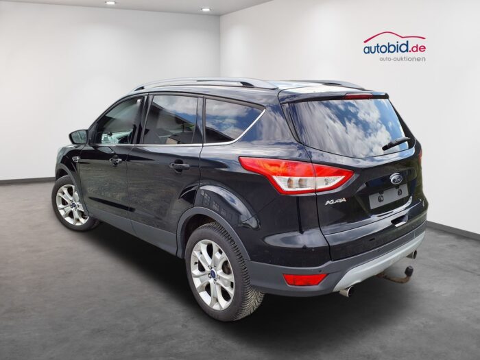 Ford Kuga 2,0 TDCI 4x4 Powershift "Titanium" - Image 39