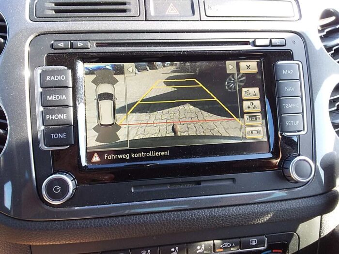 VW Tiguan 2,0 TDI 4Motion "Sport & Style" - Image 34