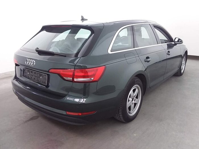 Audi A4 Avant 2,0 TDI S-tronic - Image 37