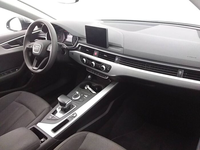 Audi A4 Avant 2,0 TDI S-tronic - Image 36