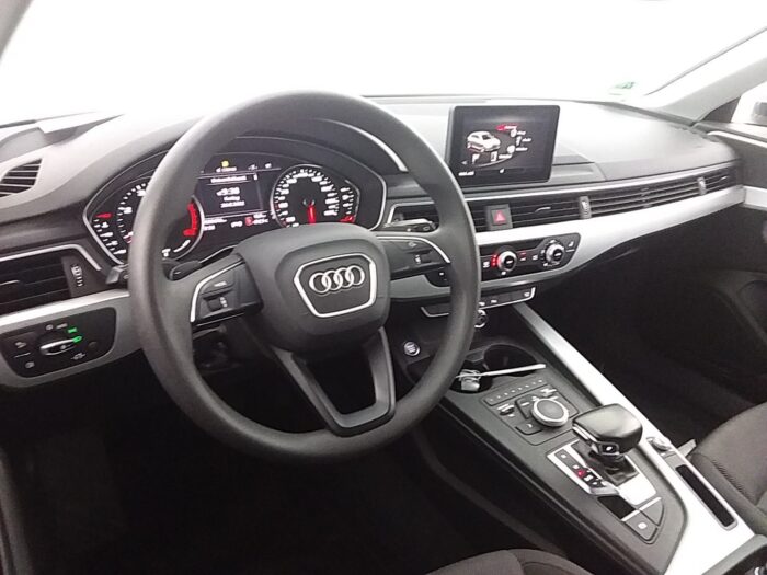 Audi A4 Avant 2,0 TDI S-tronic - Image 34