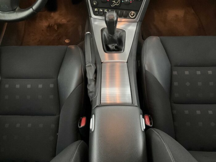 Volvo S60 2,4 D5 "Momentum" - Image 31