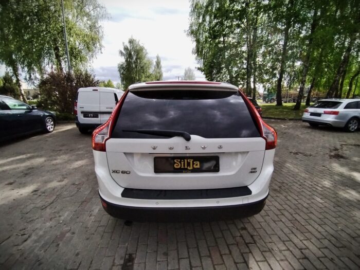 Volvo XC60 AWD 2,4 Diesel Geartronic ,,Momentum " - Image 7