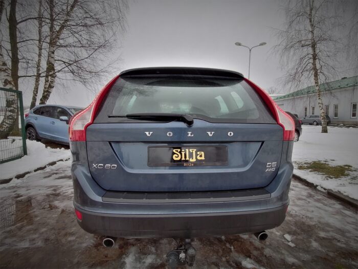 Volvo XC60 2,4 D5 AWD - Image 8