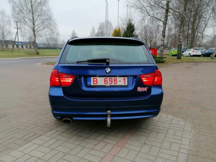 6-3 BMW 320 d Touring Steptronic - Image 8