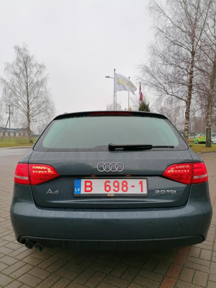 Audi A4 Avant 2,0 TDI - Image 5