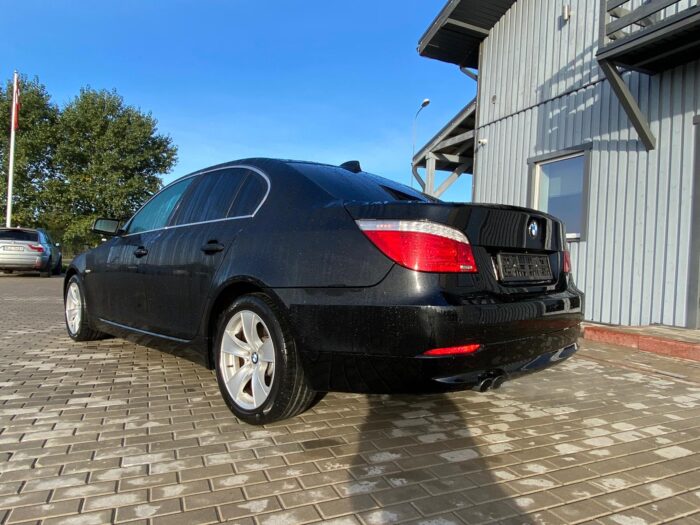 BMW 530i Automatik 3.0 Benzīns - Image 9