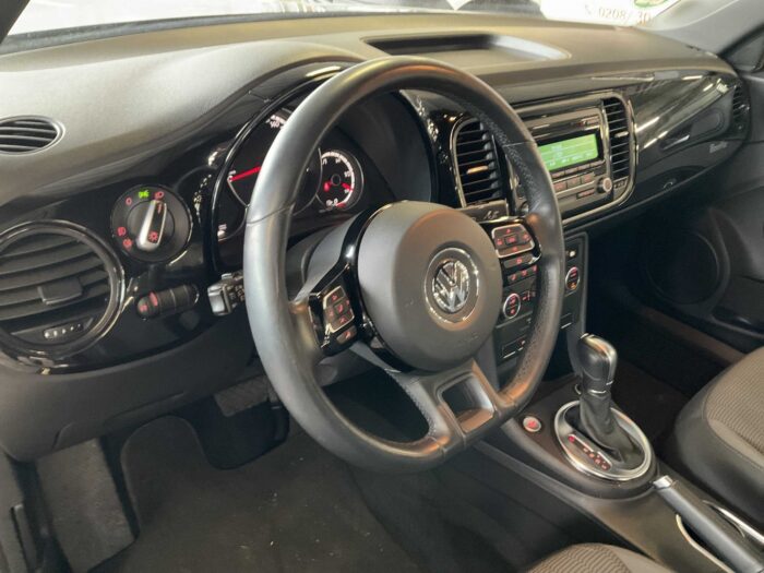 VW Beetle 2,0 TDI DSG - Image 8