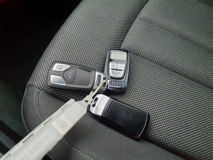Audi A4 Avant 2,0 TDI S-tronic - Image 23