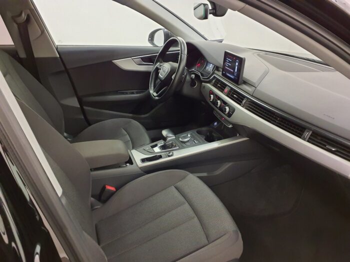 Audi A4 Avant 2,0 TDI S-tronic - Image 24