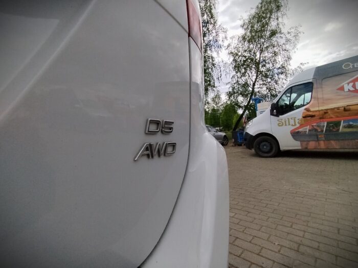 Volvo XC60 AWD 2,4 Diesel Geartronic ,,Momentum " - Image 8