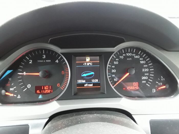 Audi A6 Avant 2,0 TDI - Image 18