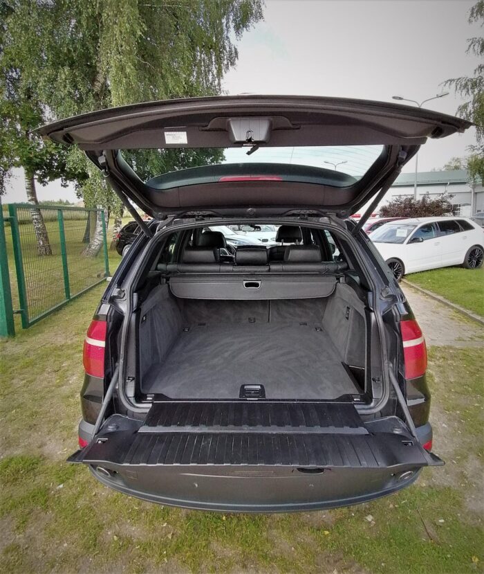 7-5 BMW X5 3.0 SD - Image 8