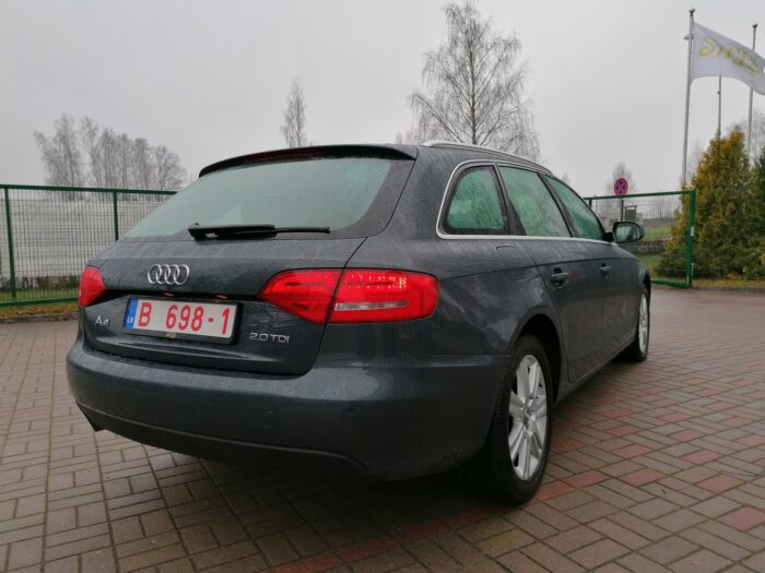 Audi A4 Avant 2,0 TDI - Image 6